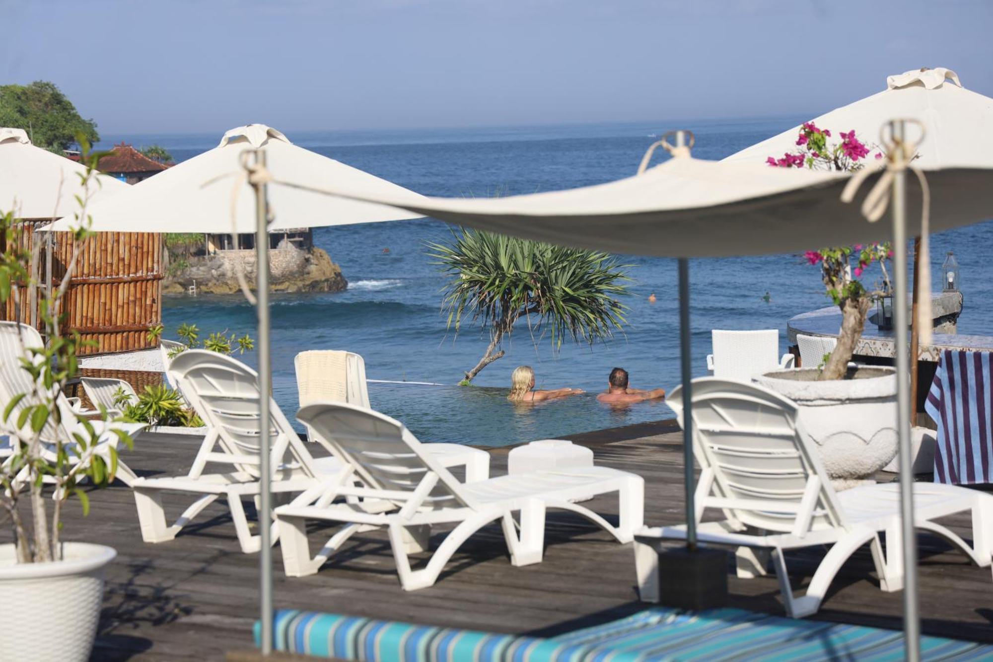 The Palms Ceningan Hotel Lembongan Exterior foto
